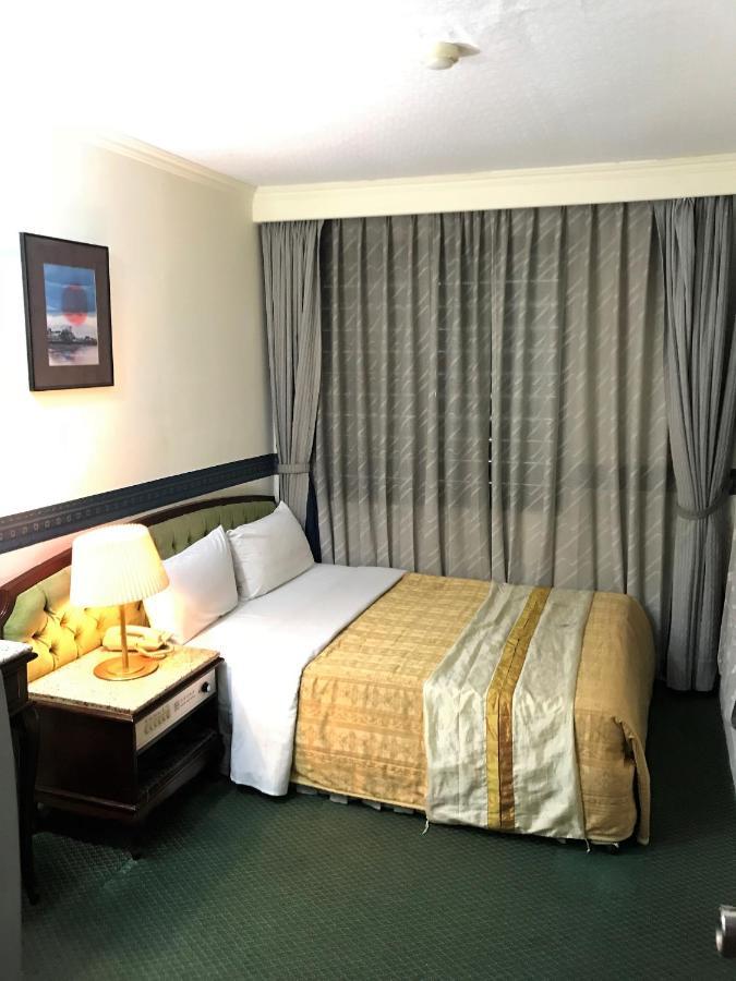Guang Haw Hotel Tainan Bagian luar foto