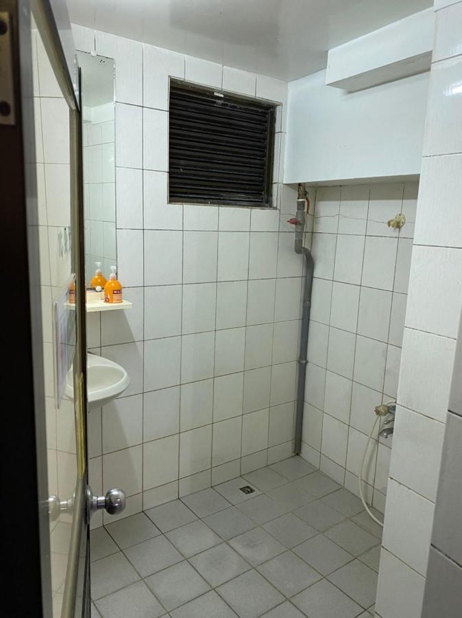 Guang Haw Hotel Tainan Bagian luar foto