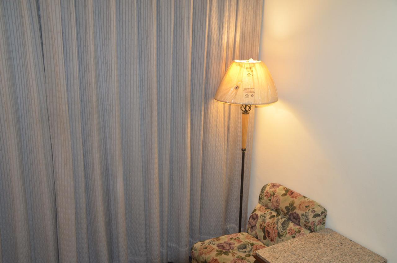 Guang Haw Hotel Tainan Bagian luar foto