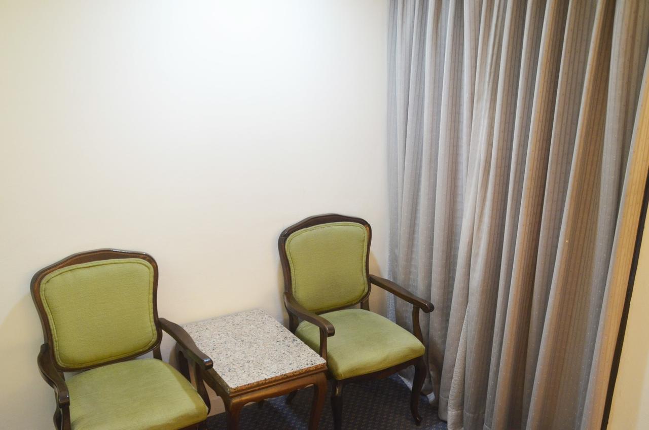 Guang Haw Hotel Tainan Bagian luar foto