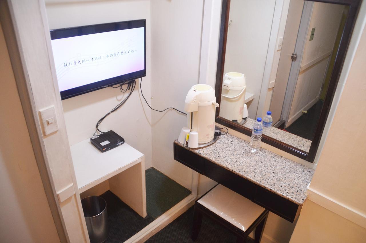 Guang Haw Hotel Tainan Bagian luar foto